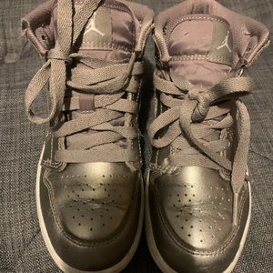 Preschool Jordan mid size 13c